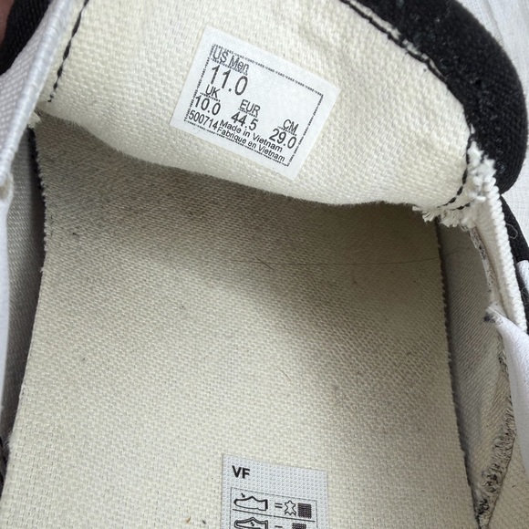 Vans Classic Skate Slip On Shoe • Black & White - Picture 2 of 6